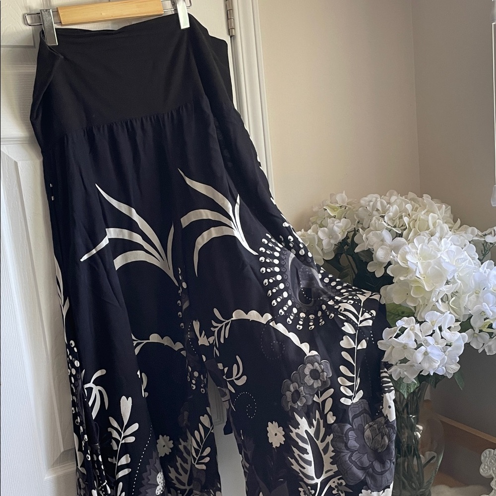 Black and White Floral WIDE Leg TALL Unique Fabulous Pants.